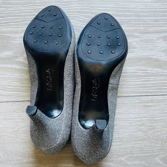 LifeStride Women's Parigi Silver Glitter Pumps Pewter Shoes 6 W Y2K Dressy Metal - Picture 3 of 6